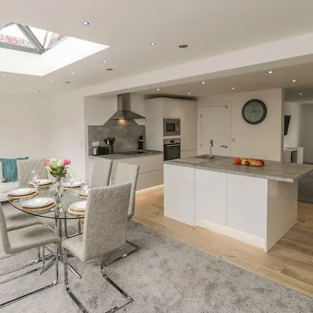 Nyaraló Abbey View *